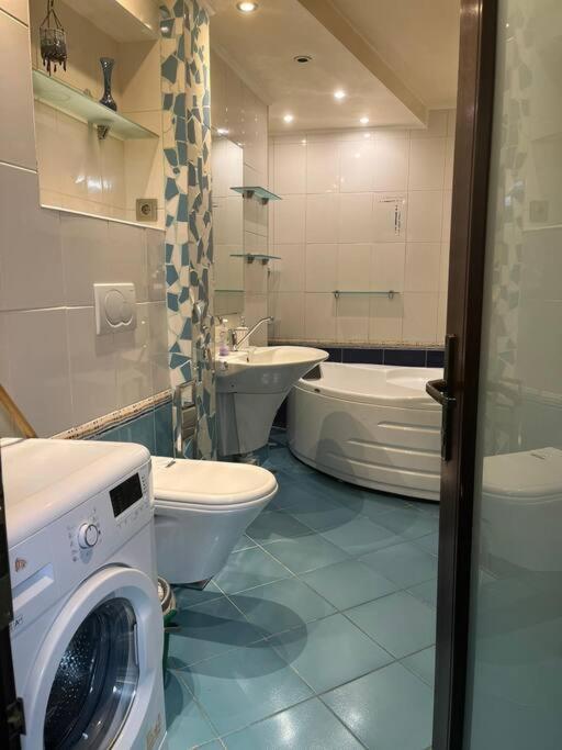 Apartament Theta- Langa Centru, Cada Hidromasaj Suceava Luaran gambar